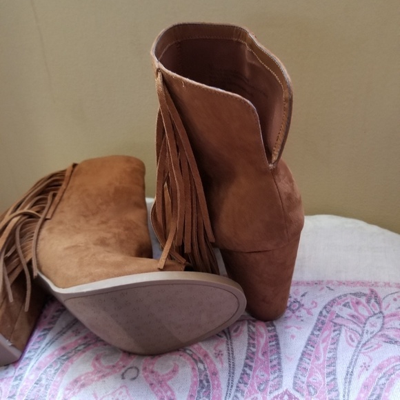 Booties - Picture 3 of 4